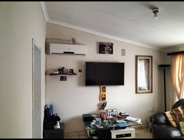 2 BEDROOM FREEHOLD FOR SALE IN NORTHDALE